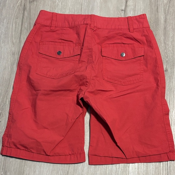 Denver Hayes Red Women's Cargo Shorts - Picture 3 of 4
